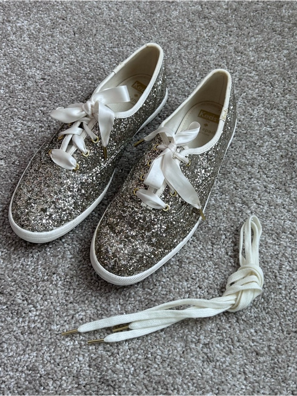 Keds x Kate Spade Glitter Sneakers Womens Size 8 Champagne Silver Ribbon Laces - Picture 9 of 12